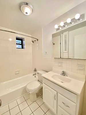 Rented by Waverly Realty Associates | media 25