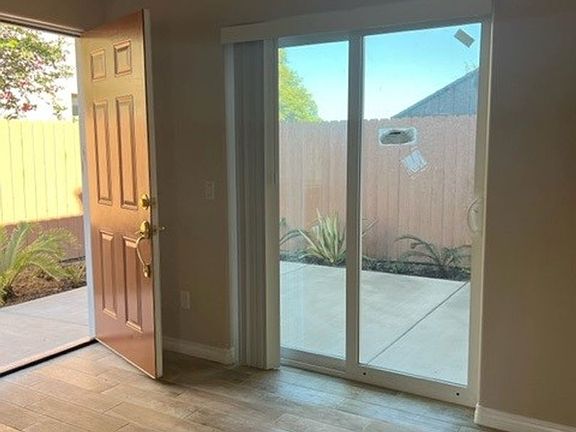 5th image of 547 Long Crest Dr #2