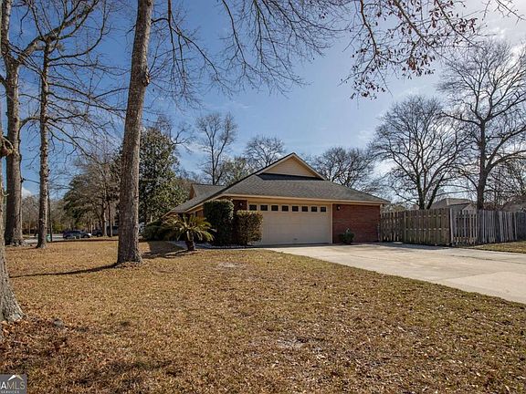 5th image of 301 Cone St