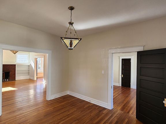 5th image of 2902 Edgewood Ave
