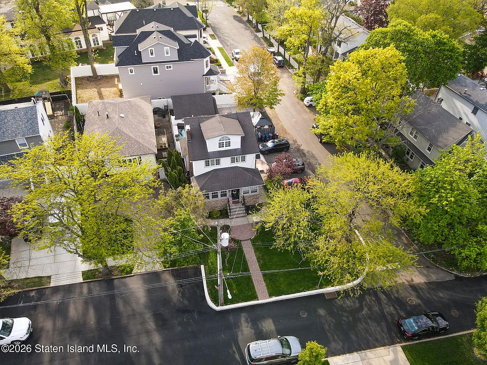 1st image of 28 Satterlee St