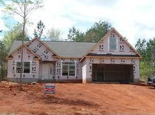 221 Essex Ct, Boiling Springs, SC 29316