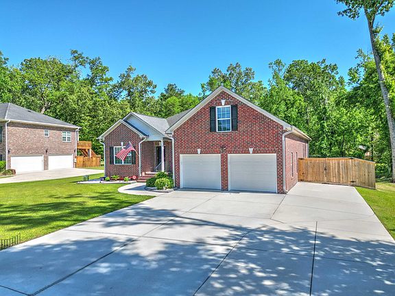 3rd image of 5547 Crescent View Dr