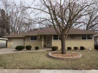 15 Alexander Ln, Bartonville, IL