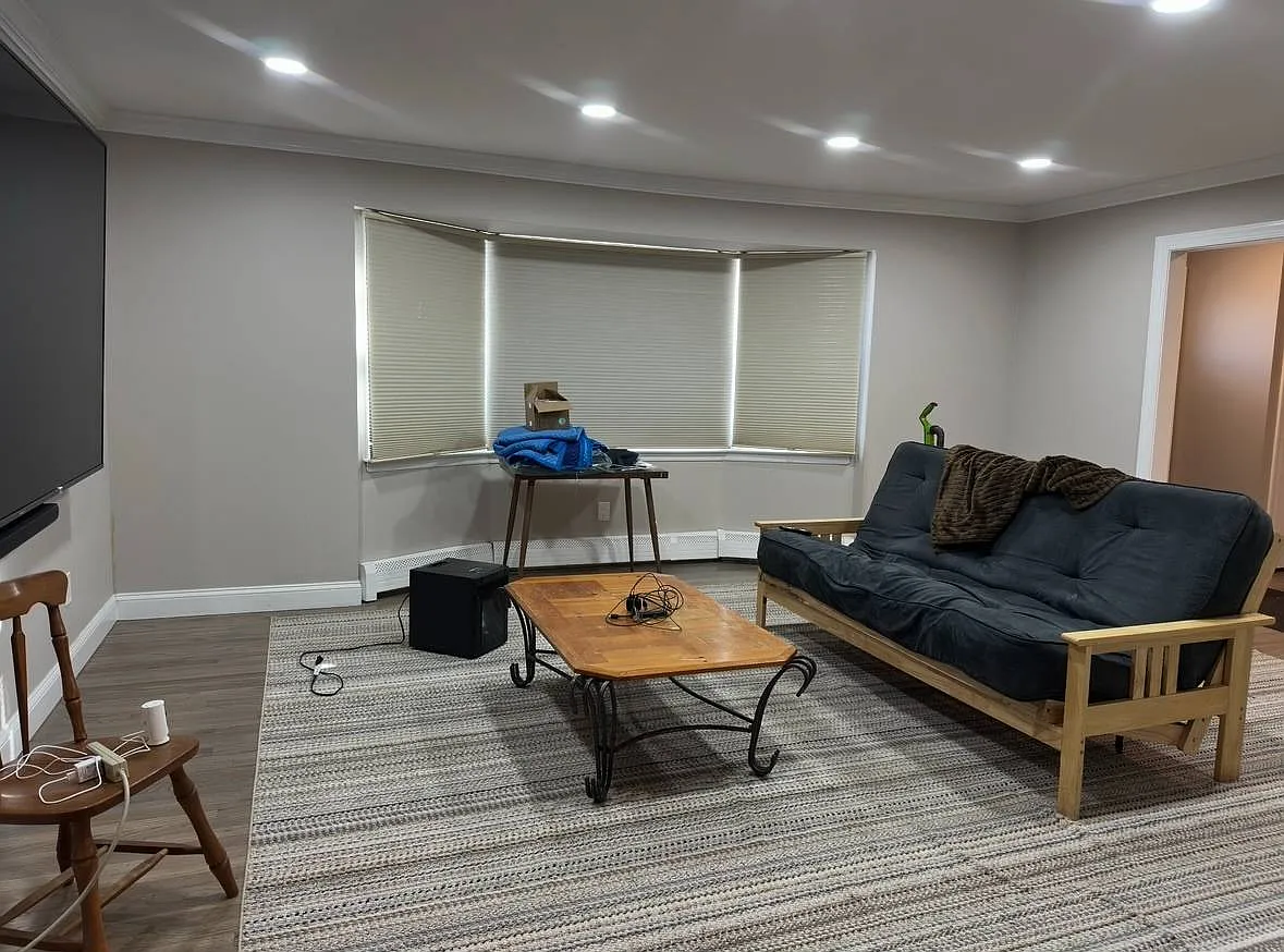 1 bed, 1.5 bath, 1954 sqft, $1,900 — Photo 4