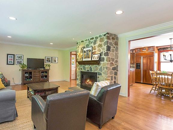 2nd image of 64 Cannon Ct