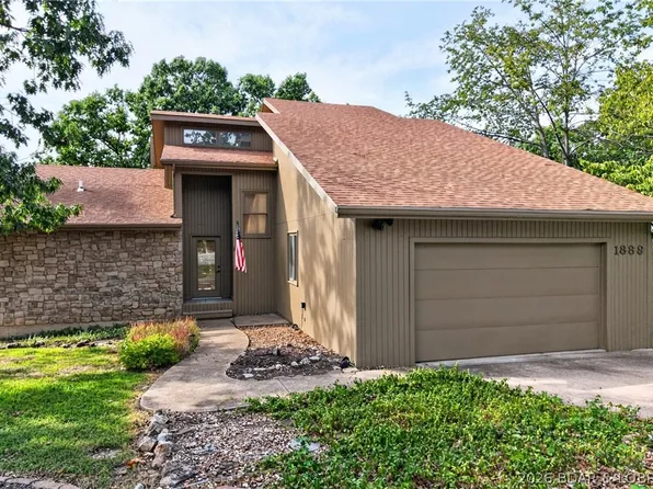 1889 Bittersweet Rd, Lake Ozark, MO 65049