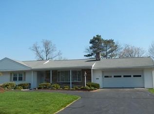 21 Wyndward Rd, Longmeadow, MA 01106