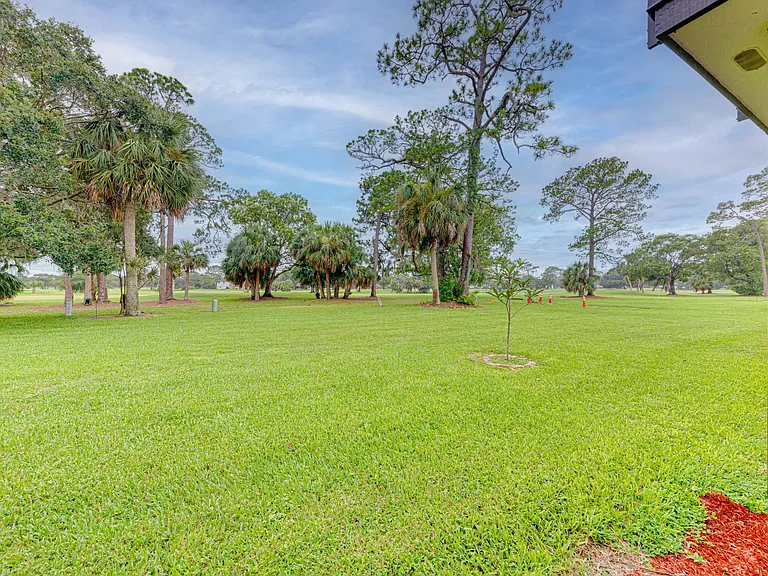 1241 Saint Andrews Dr — Photo 40