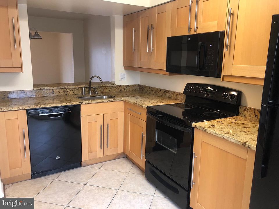 2nd image of 3805 Water Drop Ct
