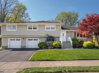 20 Terrace Rd, Wayne, NJ 07470
