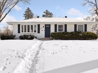 9301 Oakland Ave S, Bloomington, MN 55420