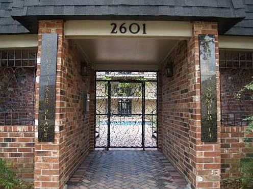 3rd image of 2601 Metairie Lawn Dr #14-1