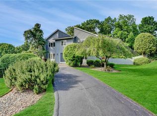 12 Waters Edge, Congers, NY 10920