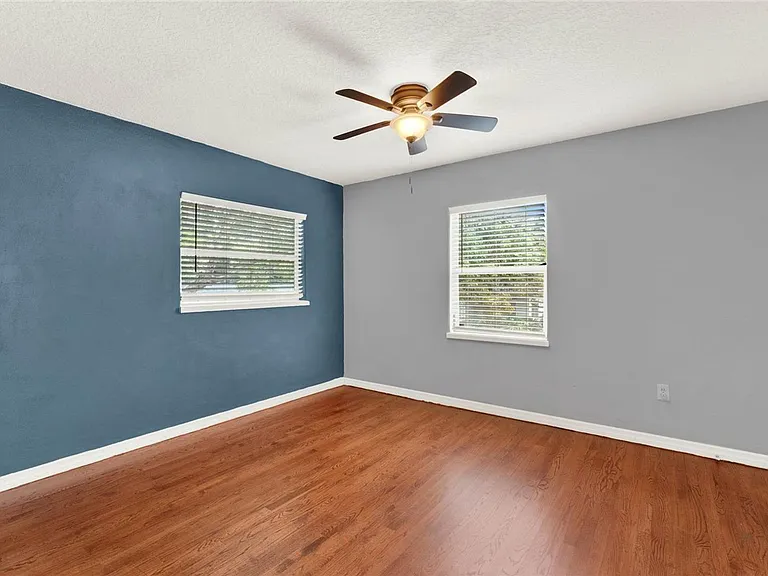1020 Alba Dr — Photo 10