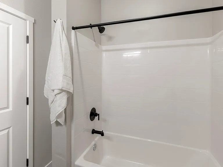 1779 Village Ln SE — Photo 33