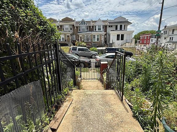 5th image of 5461 Diamond St