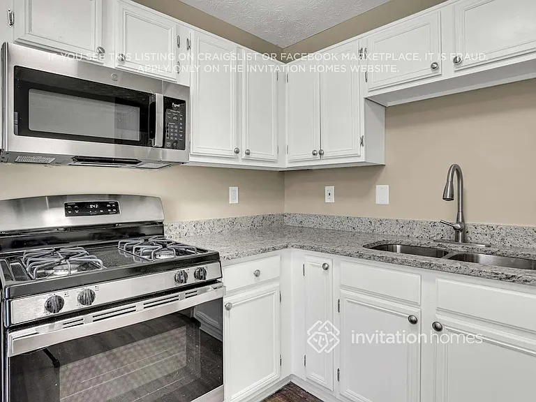 4927 Windsor Downs Ln — Photo 6