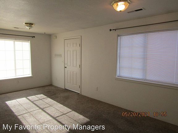 4th image of 2714 Elliott Ave