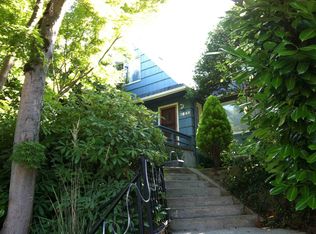 3848 43rd Ave NE, Seattle, WA 98105