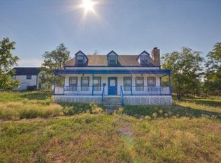 215 Indian Creek Rd, Ingram, TX 78025