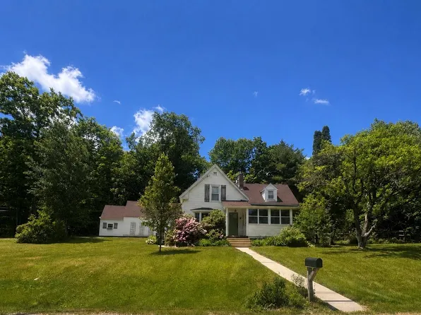 11 Robbins Road, Fitzwilliam, NH 03447