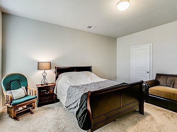 5th image of 8214 Malago Point Dr