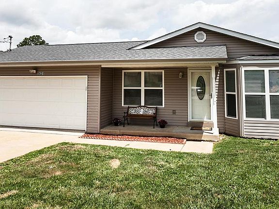 4th image of 2631 Scott Robert Dr