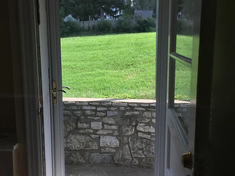 1918 Eastview Ave #2 — Photo 6