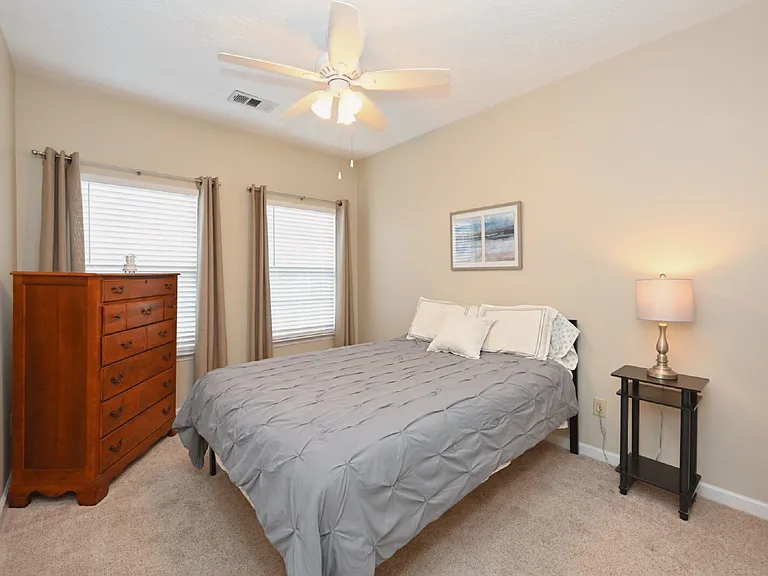 910 Churchill Xing — Photo 22
