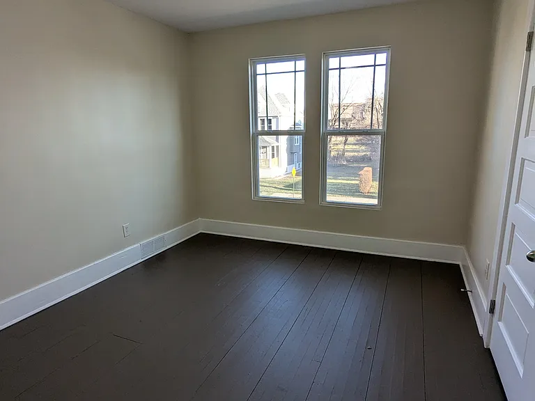 2956 Lothrop St — Photo 7