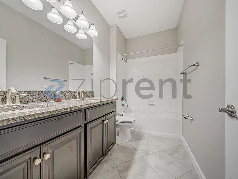 11729 Winterset Cove Dr — Photo 9