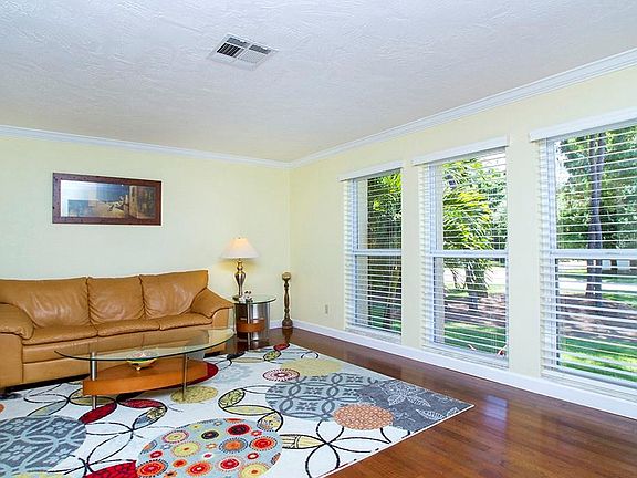 4th image of 7401 Pine Valley Ln
