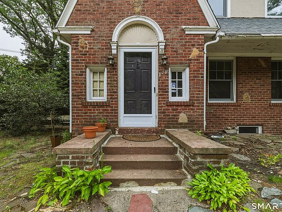 2nd image of 130 Marvelwood Drive