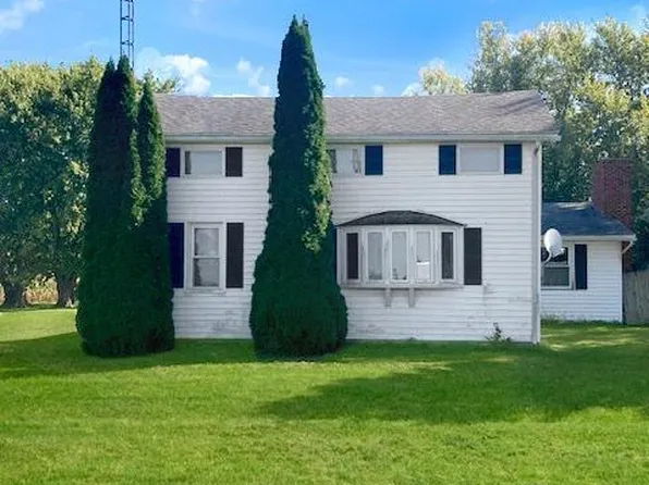 5240 State Route 101 E, Clyde, OH 43410