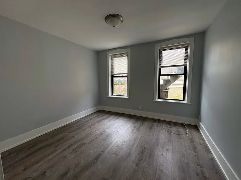 2142 W 18th St #1B — Photo 5