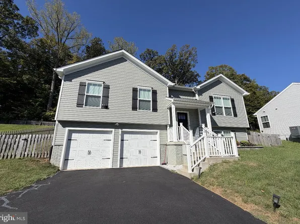 8 Howard Cir, Fredericksburg, VA 22405