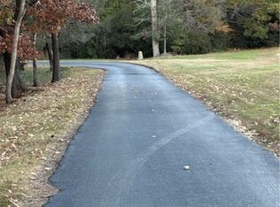 45 Moon Haven Ln, Mathews, VA 23109