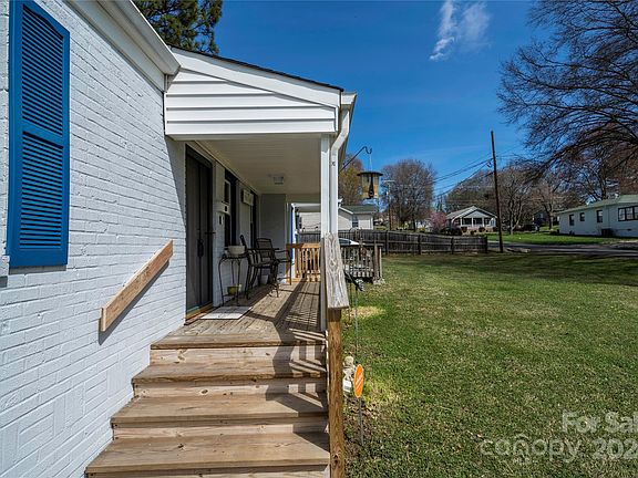5th image of 405 Pine St #89-90-92
