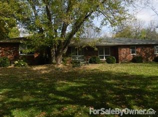 5263 River View Rd, Riverton, IL 62561