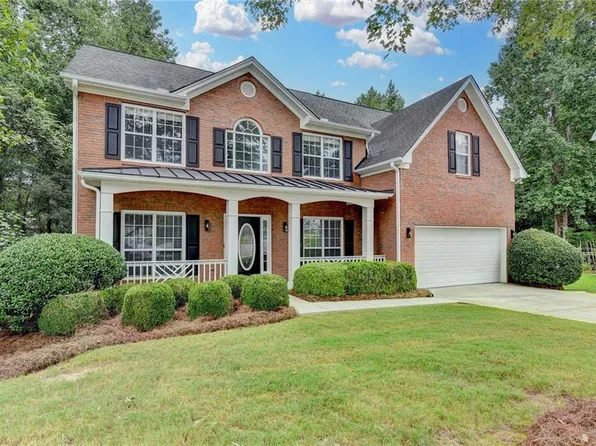 994 Rolling Forest Ln, Lilburn, GA 30047