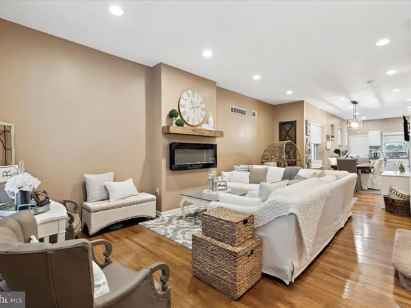 119 N Farson St, Philadelphia, PA 19139