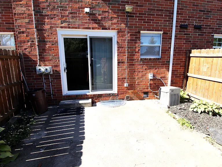 4822 Dierker Rd — Photo 28