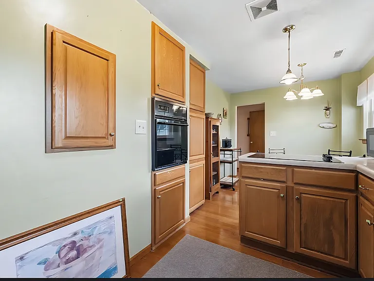 807 Ludwig Park Dr — Photo 6