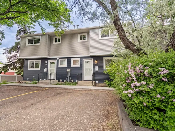 117 Habitat Cres NW, Edmonton, AB T5A 3K8