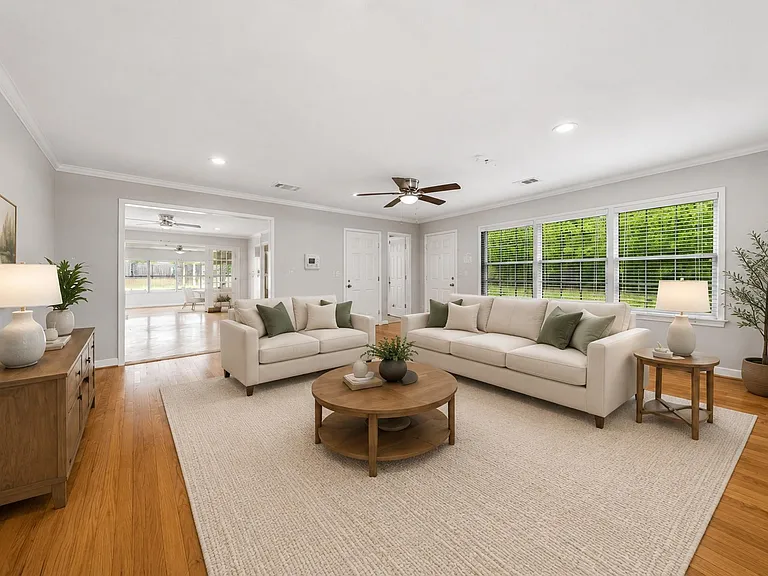8511 Bluegate St — Photo 3