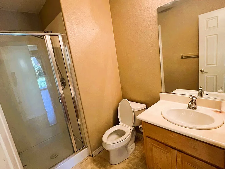 1st floor bathroom