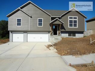 9313 SW 2nd St, Blue Springs, MO 64064
