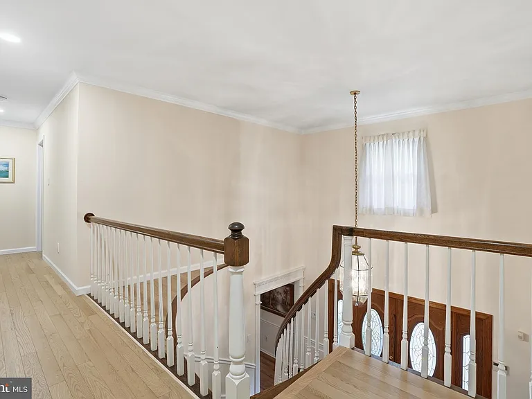 1316 Heller Dr — Photo 33