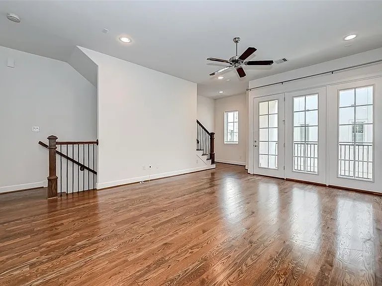 3406 La Branch St — Photo 7